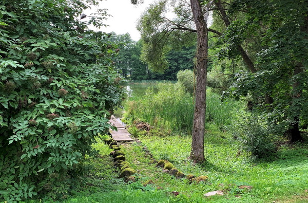 Mantagailiskis Birzai Teich im Park Mantagailiskis Birzai Litauen Herrenhaus