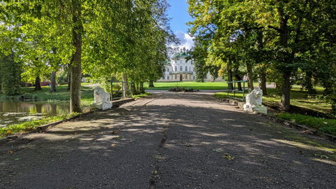 Baisogalos Gutshof Einfahrt