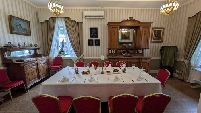 Bistrampolis Herrenhaus Speiseraum