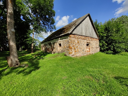 Herrenhaus Litauen Wirtschaftsgebaeude Papilys Wirtschaftsgebaeude
