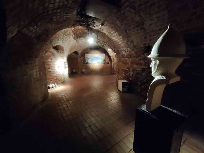 Kaunas Burg Bastei mit Statue