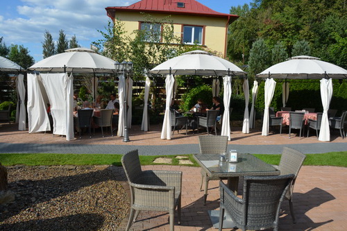 Kaunas Restaurant Litauen Floros Simfonija Kaunas Restaurant Floros