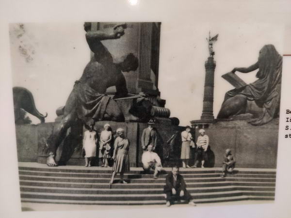 Neris und Sruoga Berlin 1930 Besuch in Berlin