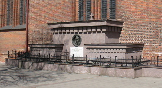 Kaunas Mausoleum von Maironis 