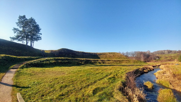 Nationalpark Litauen Bradeliskiu Burgberge Neries Nationalpark