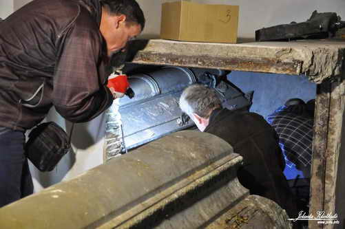 Untersuchung der Sarkophage Kretinga