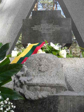 Denkmal für ermordete Litauer Paneriai