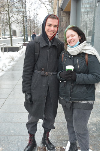 Junges Paar auf dem Gedimino prospektas Vilnius 2022 Vilnius Paar Gedimino prospektas