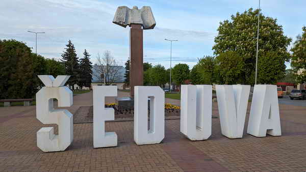 Eingangsschild Seduva Litauen Lost Shtetl Seduva