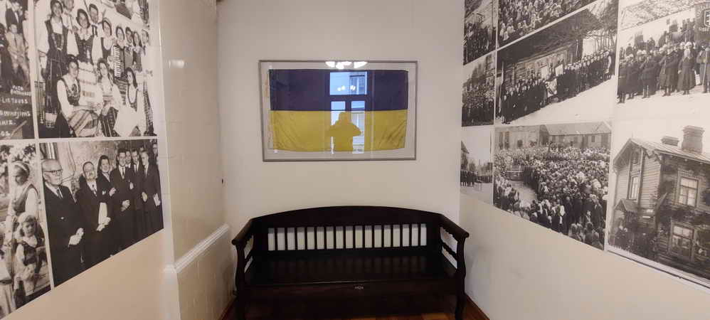 Ukrainische Fahne Signataru namai Vilnius Signataru namai Vilnius Fahne aus Butscha