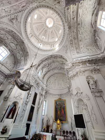 St.Peter Vilnius Altar und Kuppel Altar St. Peter und Paul