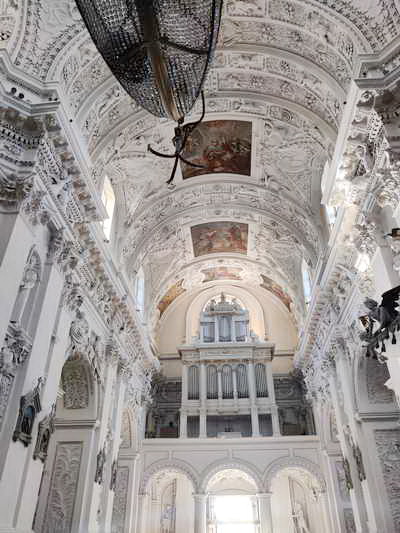 Orgel St. Peter und Paul Vilnius Blick auf die Orgel St. Peter Vilnius